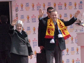 Erdoğan, Baykal ve Bahçeli'den eser istedi