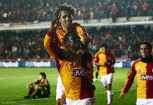 Galatasaray ilk yarıda 1-0 önde
