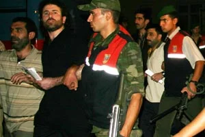 Guantanamo?dan 'VANtanamo?ya...