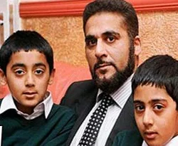 İlkokulda 'gay tarihi' dersi!