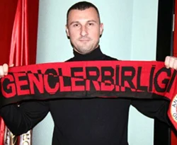 Isailovic kalesini gole kapattı!