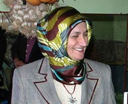 Islahiye'de başörtülü aday kazandı