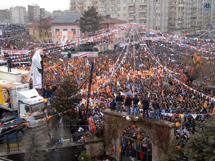 İstanbul'da aynı günde 5 miting