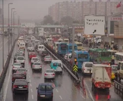 İstanbul'da bazı yollar trafiğe kapalı