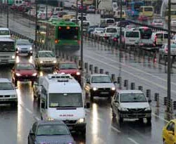 İstanbul'da karla karışık yağmur