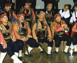 'Kadın ve erkekler bir arada oynamazlar'