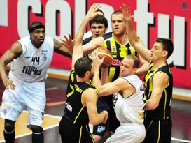 Kartal Fener'i fena dağıttı! 110-95