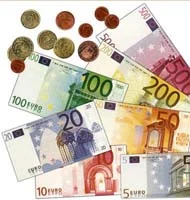 Macaristan piyasaya euro veriyor