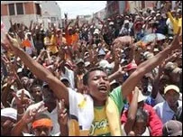 Madagaskar'da siyasi kriz derinleşiyor