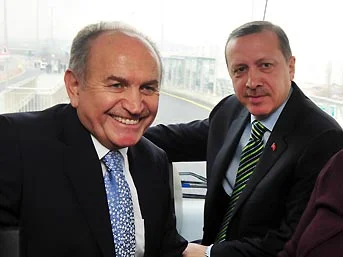 Metrobüs iki kıtayı birbirine bağladı / VİDEO