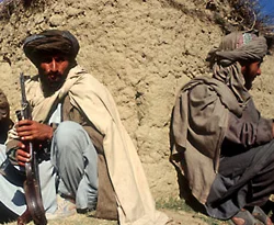Pakistan'da Hükümet-Taliban ateşkesi bozuldu