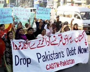 Pakistan'da muhalefete protesto yasağı