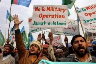 Pakistan'da yeniden darbe mi olacak?
