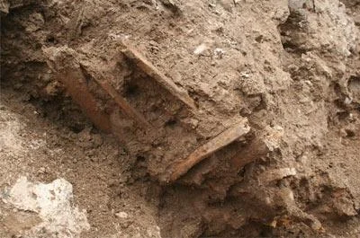 Park kazısında insan kemikleri çıktı