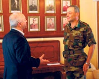 Paşanın selam durduğu PKK eylemcisi