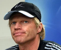 Schalke, Oliver Kahn'ın peşinde!