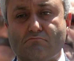 T.Ö.'ye son darbe: Bizkaçkişikaldık.com