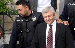T. Özkan'ın askerî hâkimden para ricası