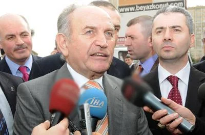 Topbaş: 'Bizde çamurun izi bile kalmaz'