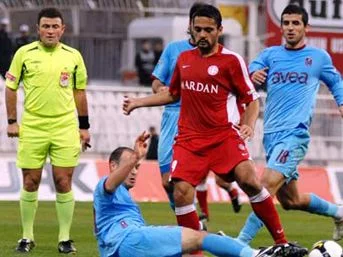 Trabzonspor yeniden zirveye ortak oldu