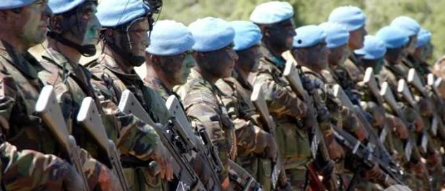 Afganistan'da üniforma krizi