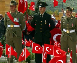Anzaklar'dan Diaspora'ya tokat gibi cevap