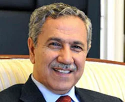 Arınç: Özal biraz farklıydı
