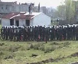 Arnavutköy'de yıkım savaşı!