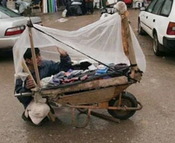 Aşırı yağışlar Afganlılar'ı zor durumda bıraktı
