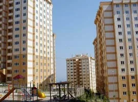 Ataşehir'de kaçak katlar traşlanıyor