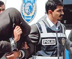 Çete, çeteyi dolandırdı...