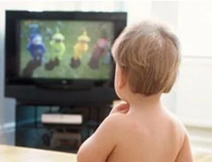 Çocuklara TV izleme yasağı geldi