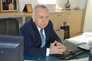 Dalan dişi ağrıdığı için dönemiyor muş?