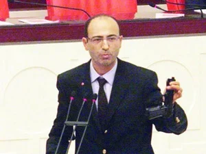 DSP'de 'ihraç' isyanı