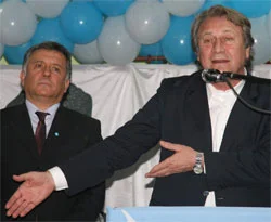 DSP'de Liderlik yarışı