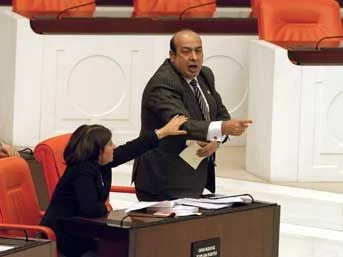 DTP'den TBMM'ye 23 Nisan boykotu
