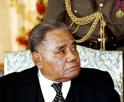 Fiji'de darbe lideri tekrar başbakan oldu