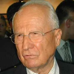 Gül, Kenan Evren ile görüştü