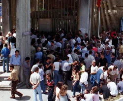 Hükümet 500 bin kişiyi işe alacak