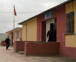 İlköğretim okulunda neşterle cinayet
