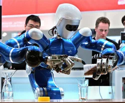 Japonlar düşünceyi anlayan robot peşinde