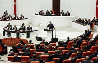 Komutanlar Obama için Meclis'e geldi