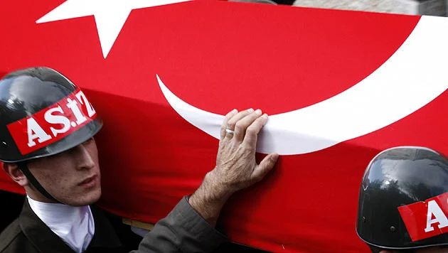 Mayına basan yüzbaşı şehit oldu