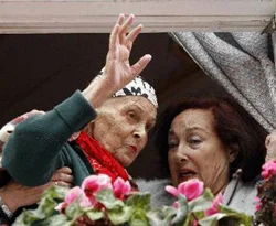 MİT ve TSK'dan Türkan Saylan belgesi