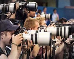 Obama ile birlikte 150 gazeteci geldi