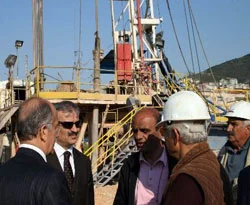Sıcak su ararken soğuk su denizi buldular
