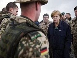 Taliban'dan Angela Merkel'e roketli karşılama!