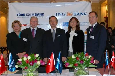 Türk Eximbank kredi aldı