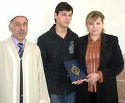 Ukraynalı ana-oğul Müslüman oldular