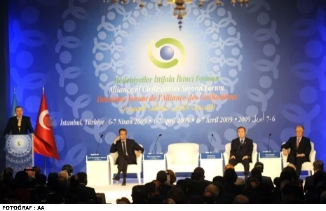 Zapatero, ittifakın aile fotoğrafına girmedi
